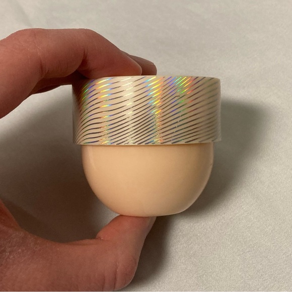 Pearl World Inc Hydrating Vanilla Body Butter 50 ml 1.69 fl oz - Picture 5 of 11